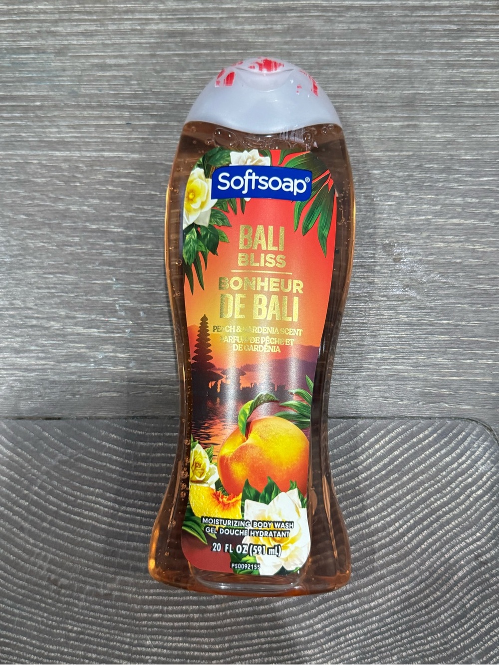 NWT softsoap Bali Bliss Moisturizing Body Wash - Peach & Gardenia